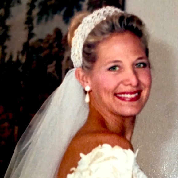 This Gown Is A Ball ! - Picture 3 of 11